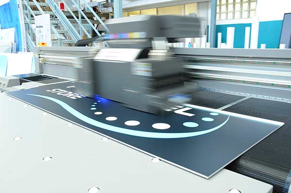 stampa grande formato tecnologia
